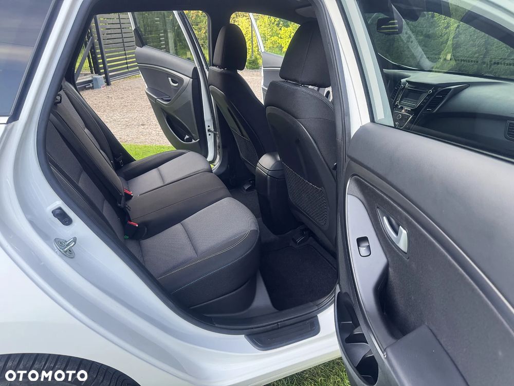 Hyundai i30 - 12