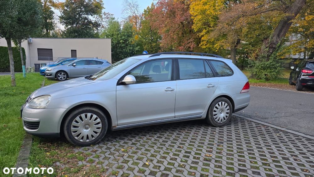 Volkswagen Golf 1.9 TDI DPF Comfortline - 4