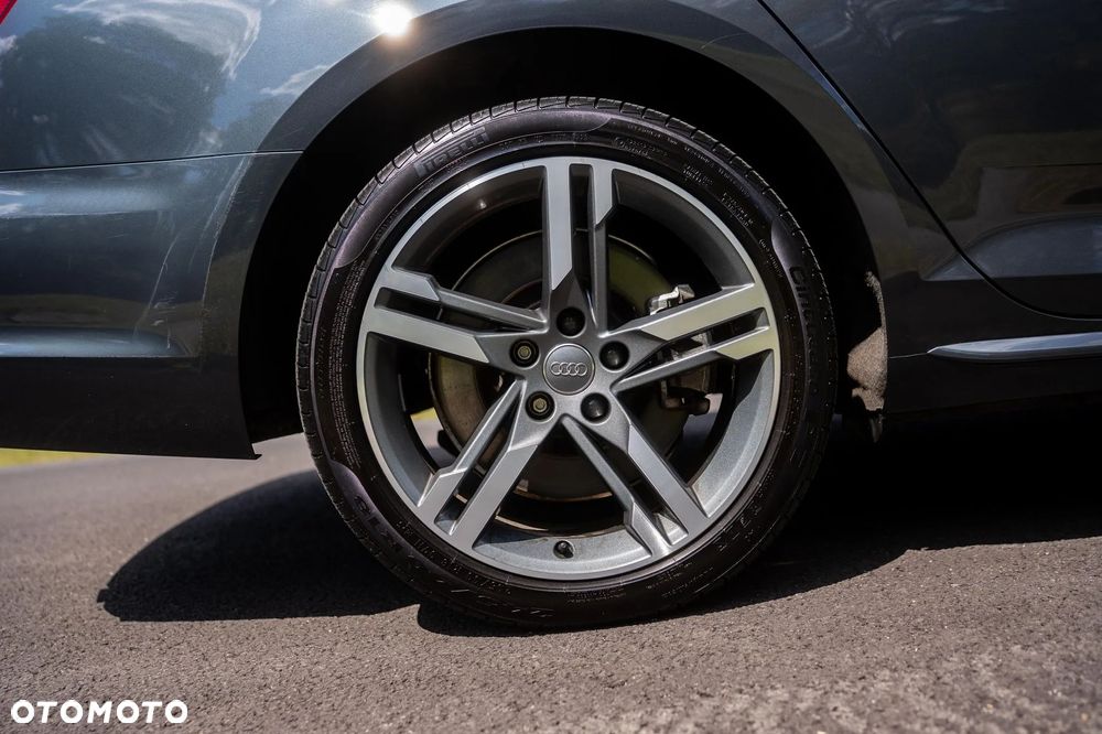 Audi A4 Limousine 2.0 TFSI quattro S tronic Ambiente - 12