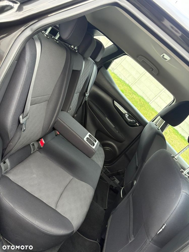 Nissan Qashqai 1.6 DCi Xtronic ACENTA - 11