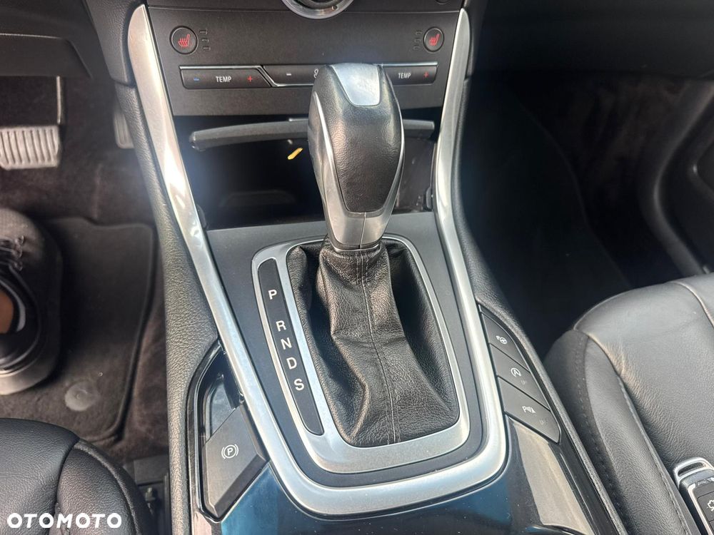 Ford Edge 2.0 TDCi Bi-Turbo 4x4 Titanium - 18