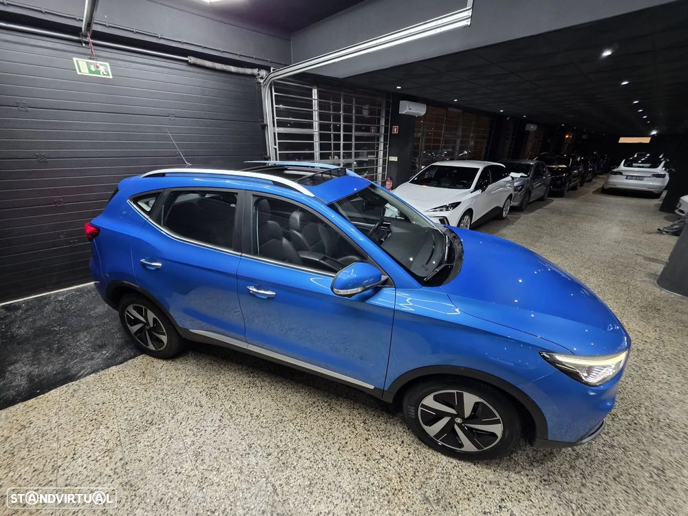 MG ZS EV 72.6 kWh Luxury OBC 11 kW - 16