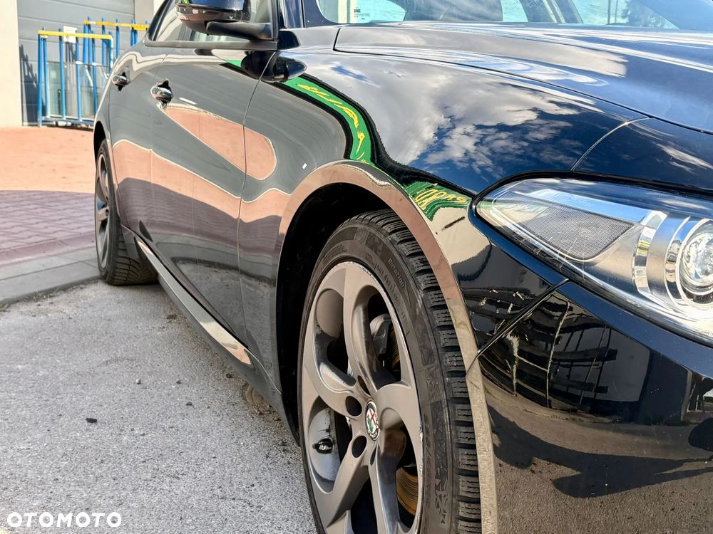 Alfa Romeo Giulia 2.2 D Turbo - 7