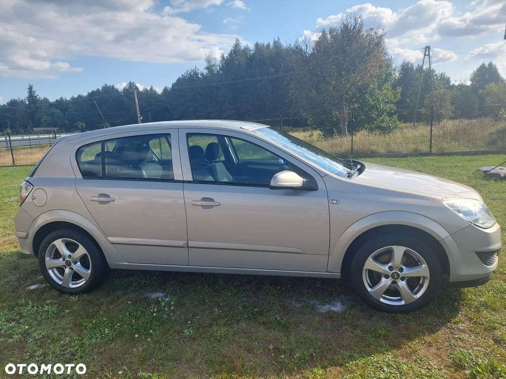 Opel Astra 1.6 Cosmo - 2