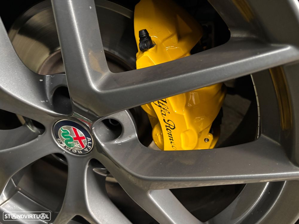 Alfa Romeo Stelvio 2.0 T Veloce TI Q4 AT8 - 15