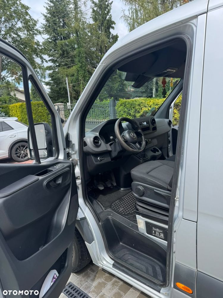 Mercedes-Benz Sprinter - 6