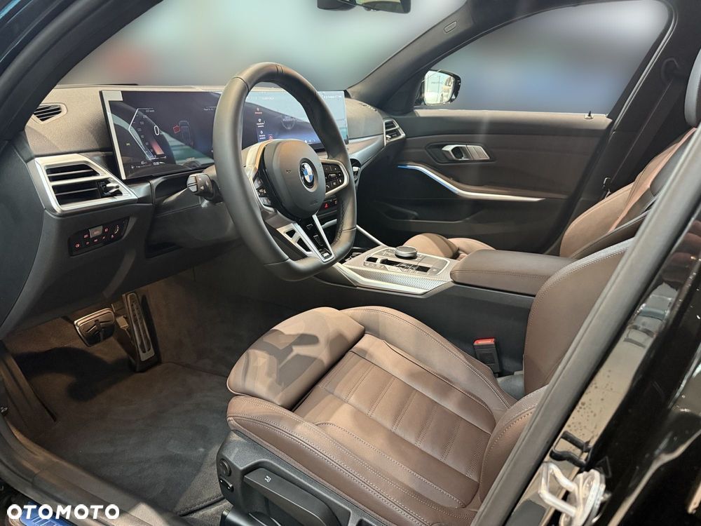 BMW Seria 3 318i M Sport - 9