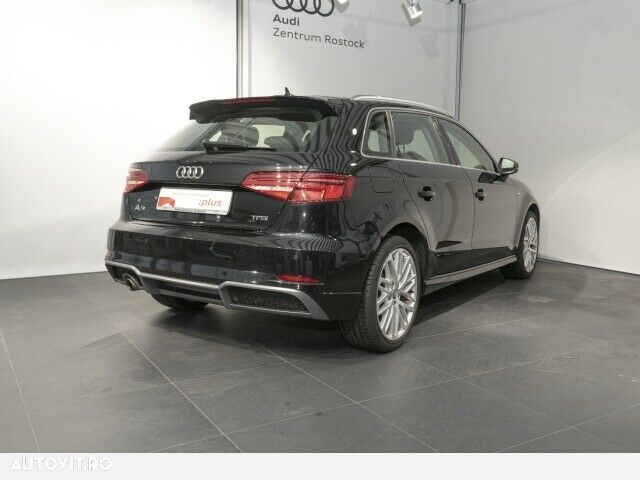 Audi A3 1.0 TFSI Sportback S tronic - 3