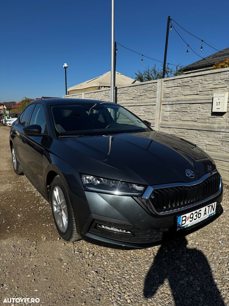 Skoda Octavia 1.5 TSI DSG MHEV Ambition - 2