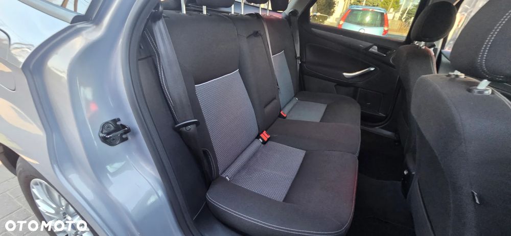 Ford Mondeo SW 1.6 EcoBoost S&S Titanium S - 31