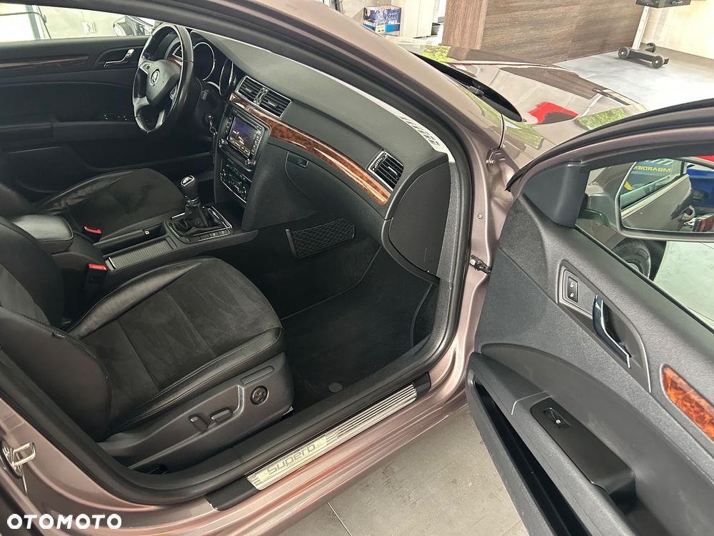 Skoda Superb 1.6 TDI Active Greenline - 31