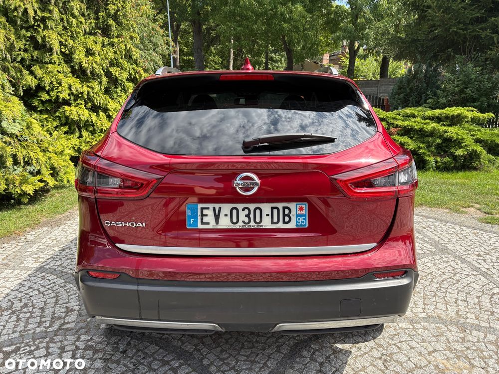 Nissan Qashqai 1.2 DIG-T Xtronic TEKNA+ - 4