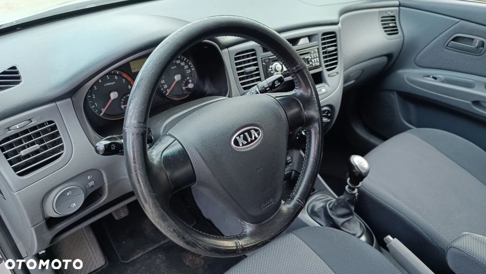 Kia Rio 1.5 SLX - 23