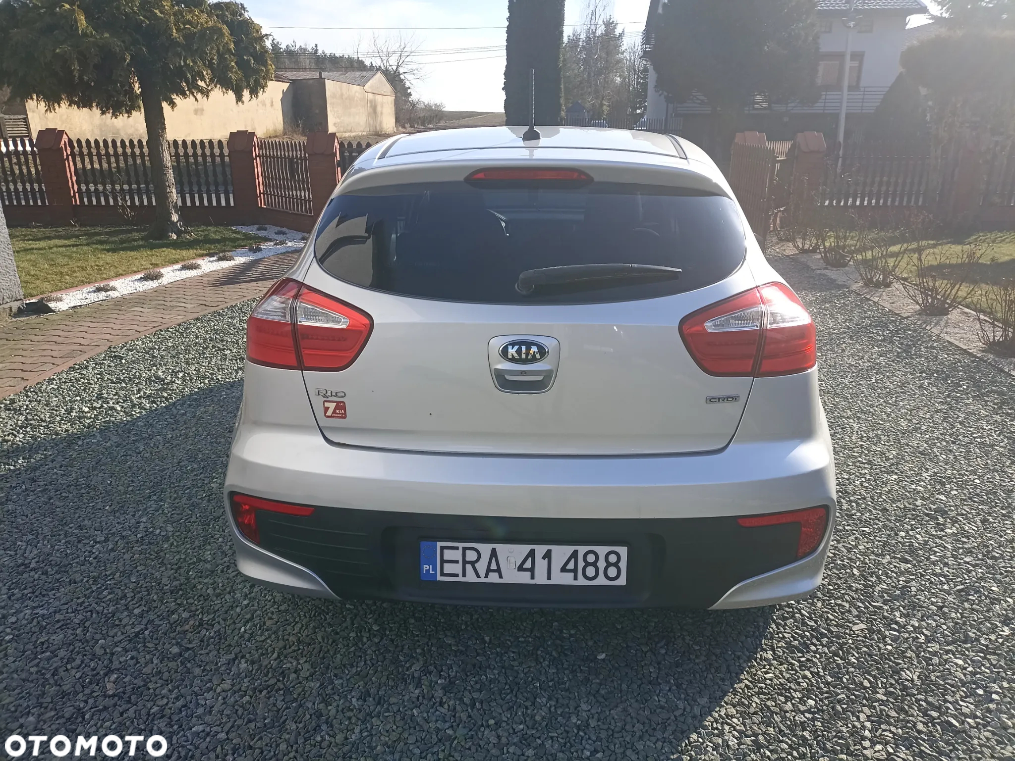 Kia Rio 1.4 crdi XL - 4