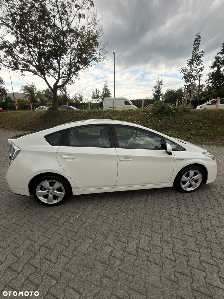Toyota Prius 1.8 HSD Life - 3