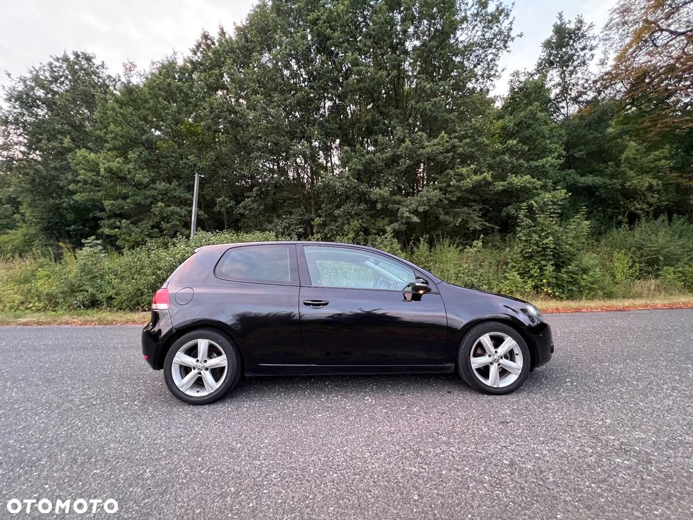 Volkswagen Golf 2.0 TDI DPF Highline - 3