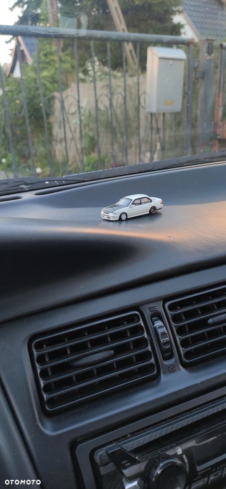 Toyota Corolla - 12