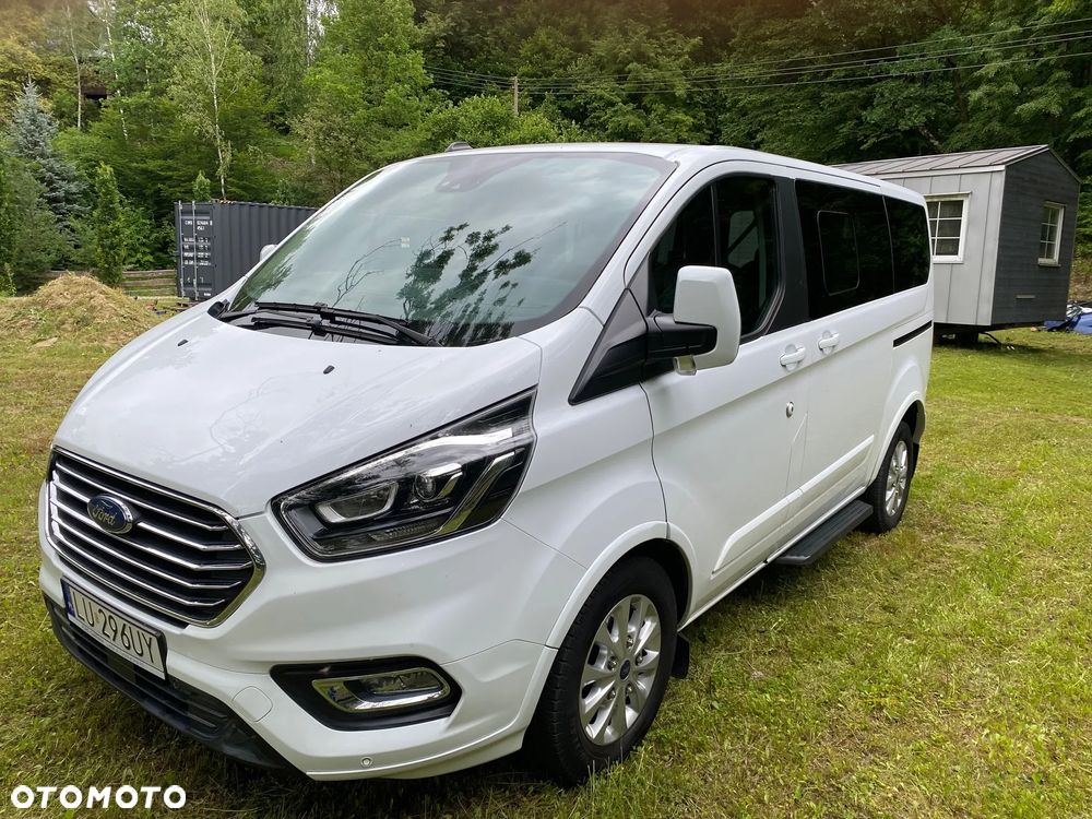 Ford Tourneo Custom - 3