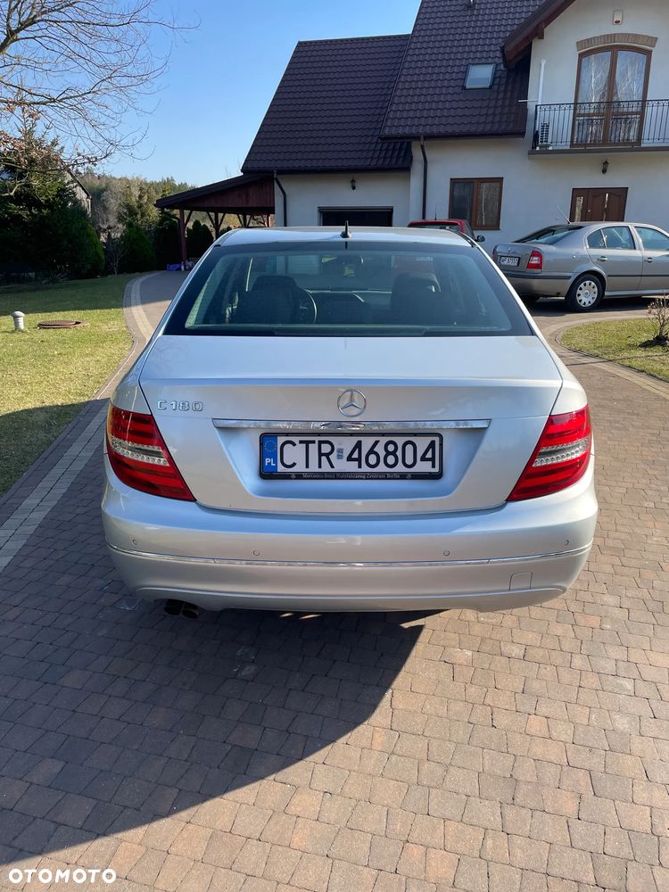 Mercedes-Benz Klasa C 180 CGI Automatik BlueEFFICIENCY Elegance - 6