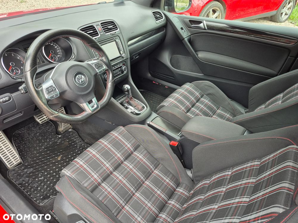 Volkswagen Golf 2.0 GTI DSG - 8