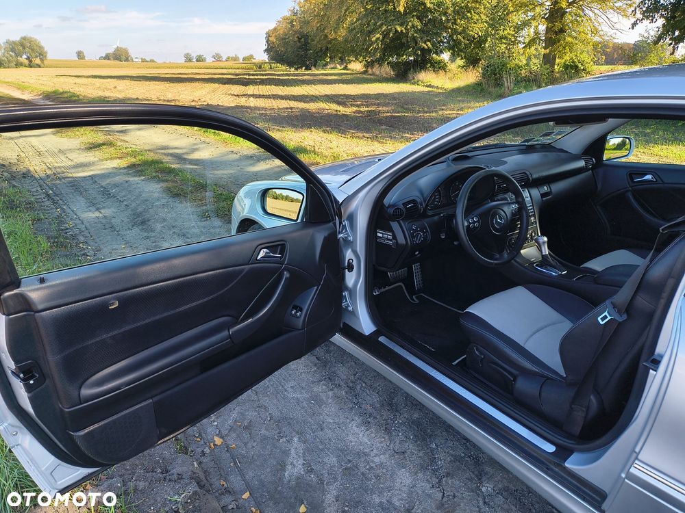 Mercedes-Benz Klasa C 180 Kompressor Automatik Sport Edition - 6