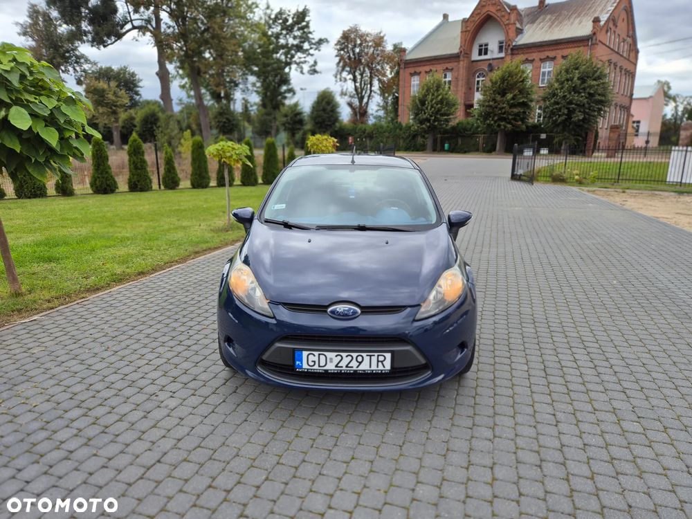 Ford Fiesta - 10