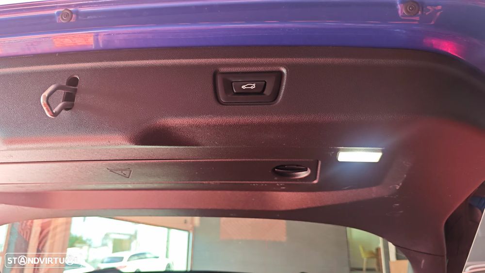 BMW 330 e Pack M Auto - 26