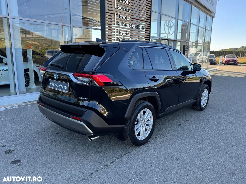 Toyota RAV4 - 5
