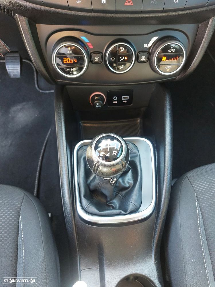 Fiat Tipo 1.3 M-Jet Lounge Tech J17 - 17