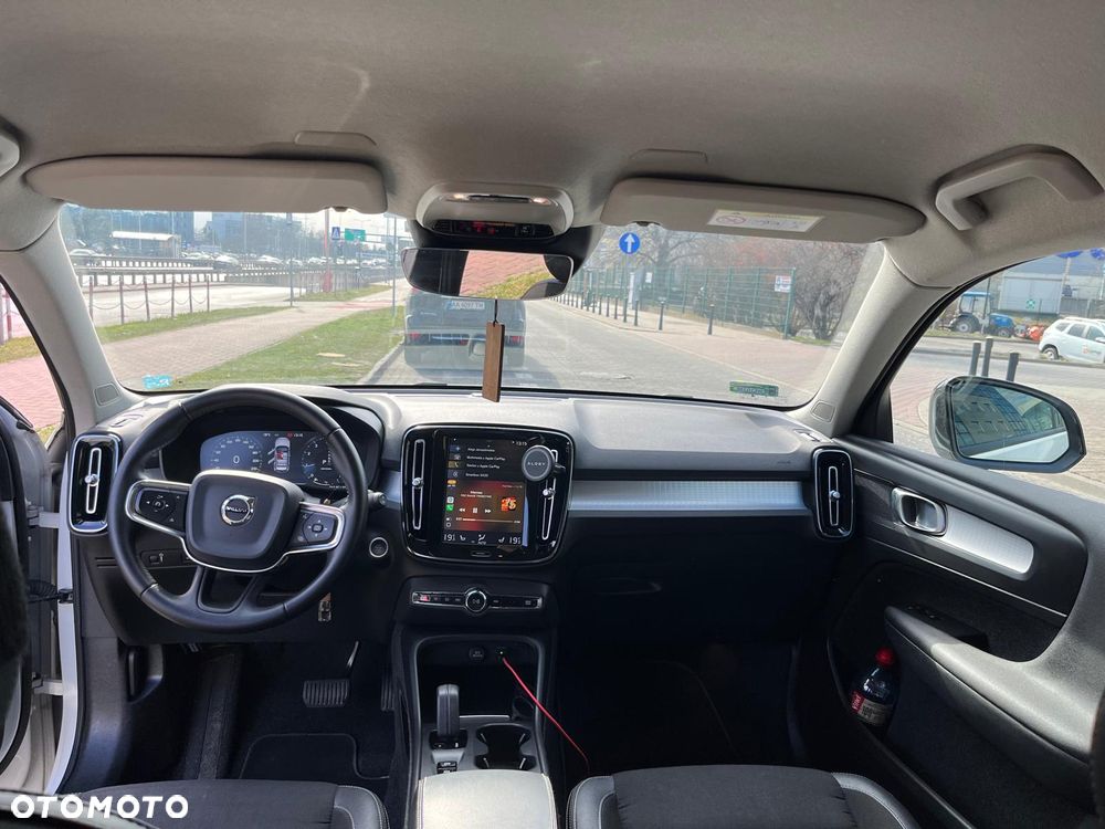 Volvo XC 40 T3 Momentum Pro - 6