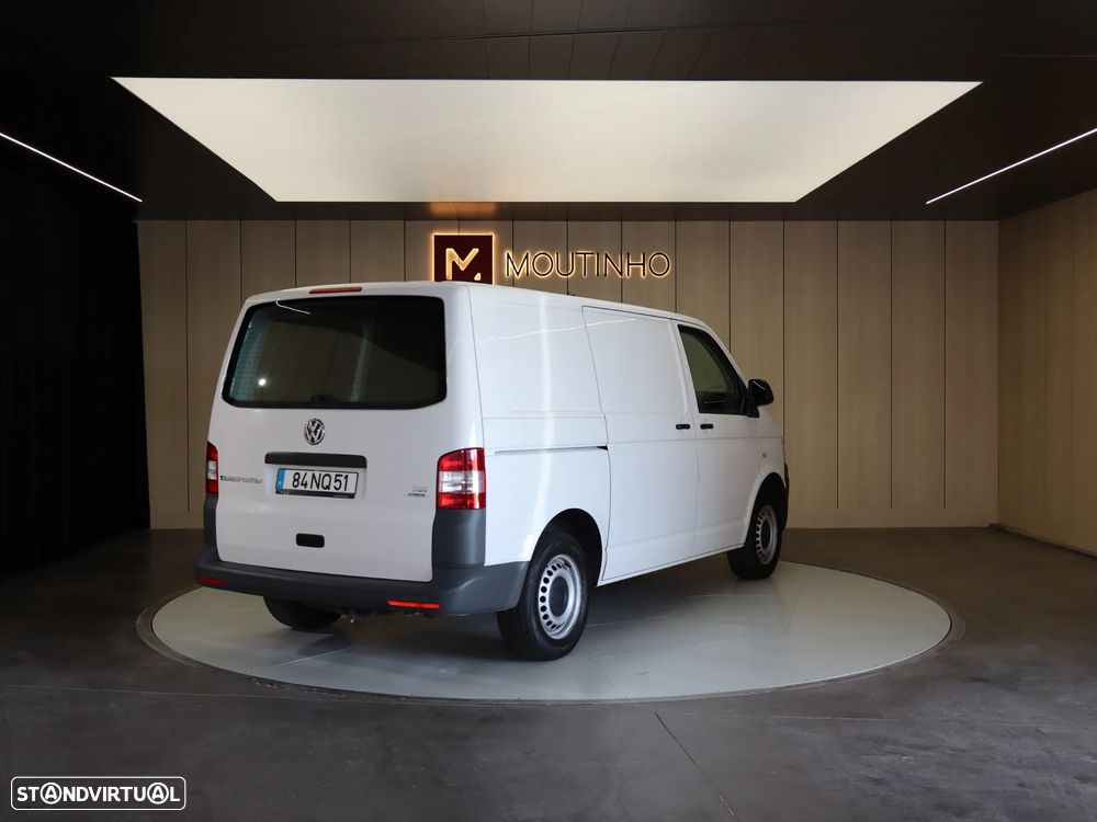 VW Transporter 2.0 TDi - 6