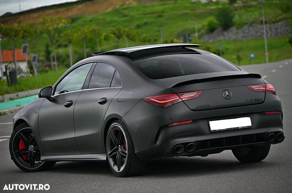 Mercedes-Benz CLA - 4