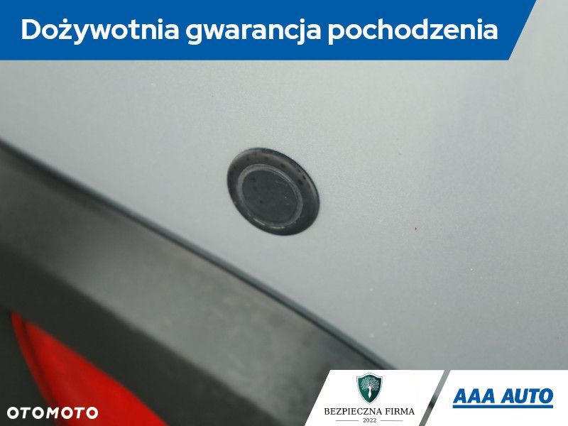 Mitsubishi Outlander - 11