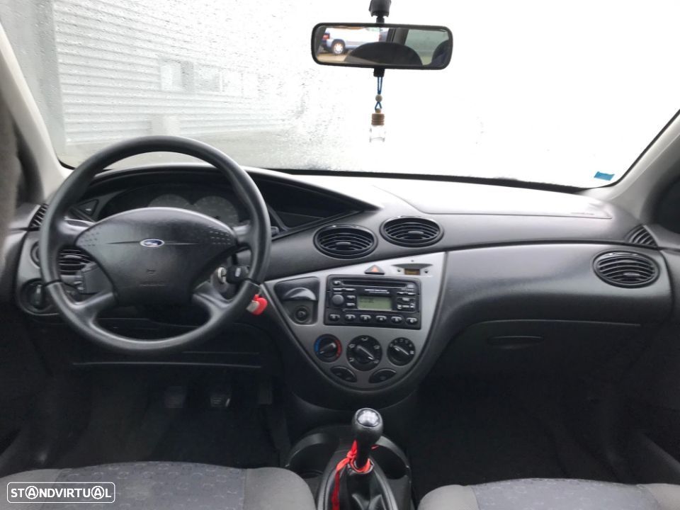 Ford Focus 1.6 16V Station 2000 - Para Peças - 5