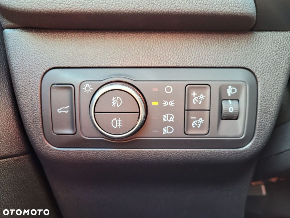 Ford Kuga - 21
