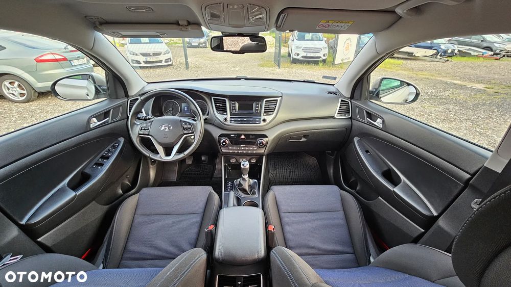 Hyundai Tucson 1.6 GDI BlueDrive Style 2WD - 16