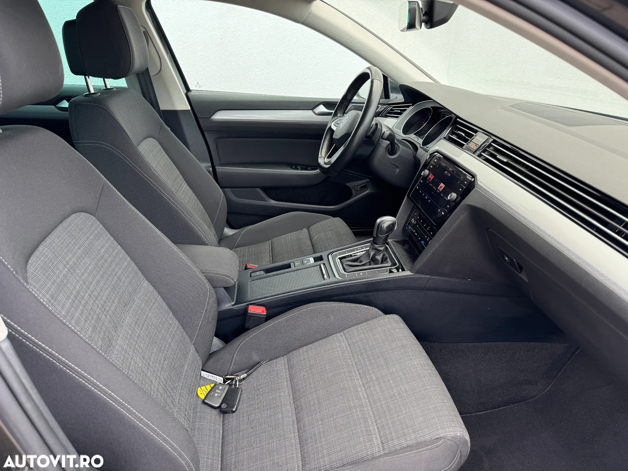 Volkswagen Passat Variant 2.0 TDI DSG Comfortline - 9