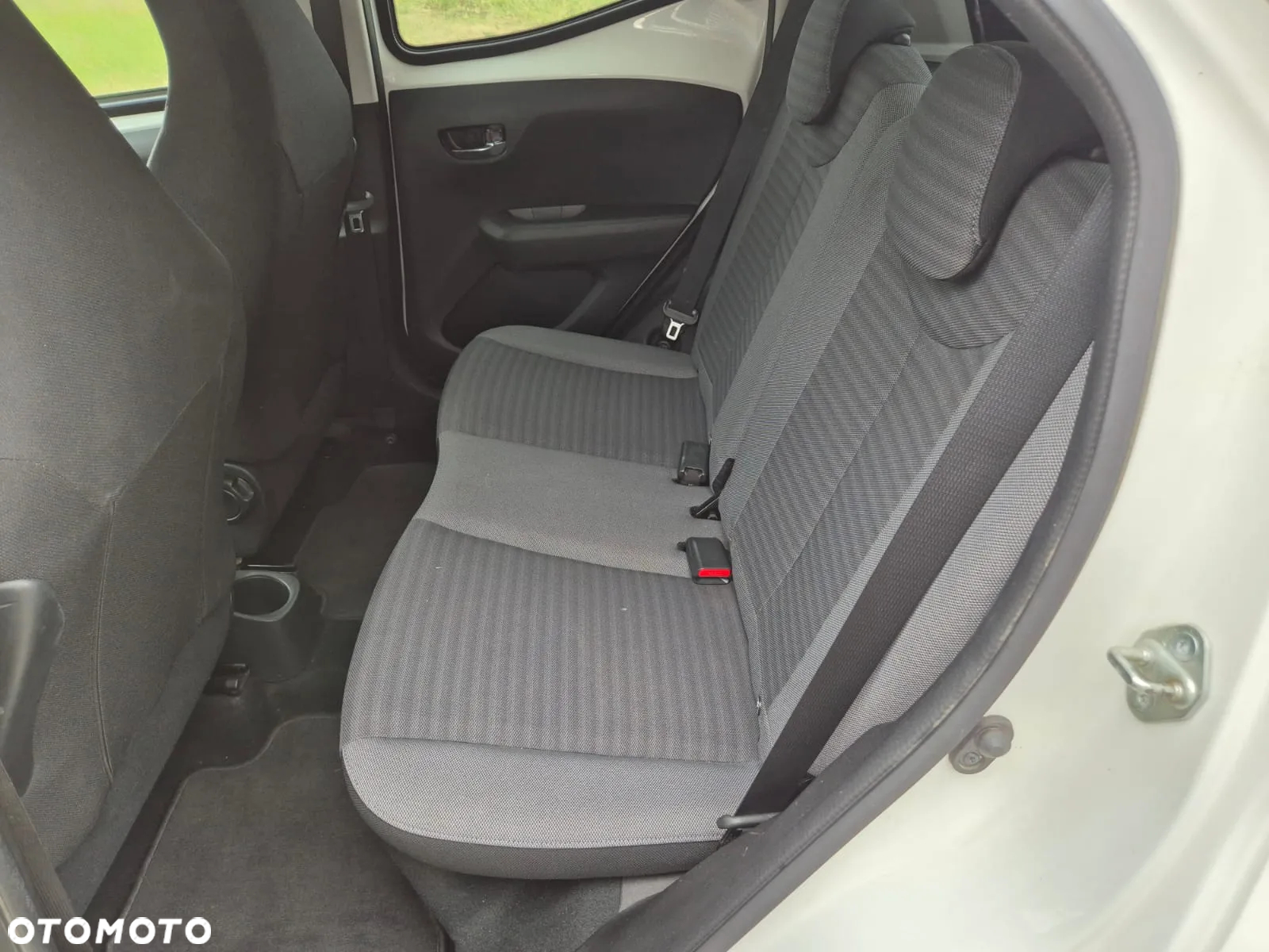 Toyota Aygo x.shift x-play connect - 23