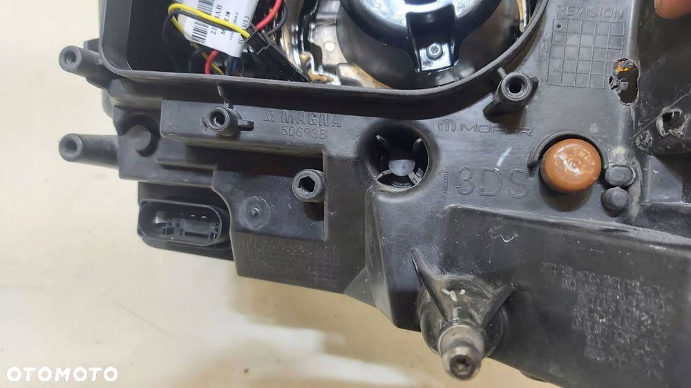 lampa przód przednia prawa dodge ram 1500 lift - 12