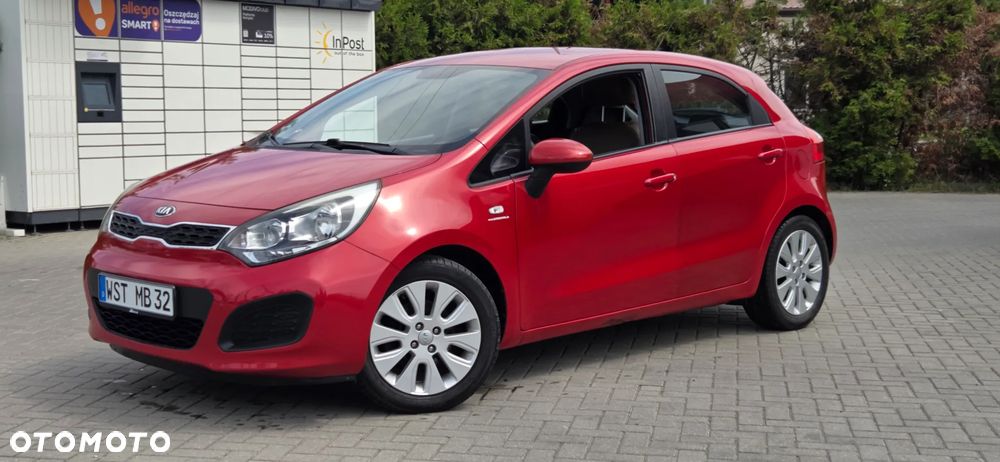 Kia Rio 1.2 Fifa World Cup Edition - 5