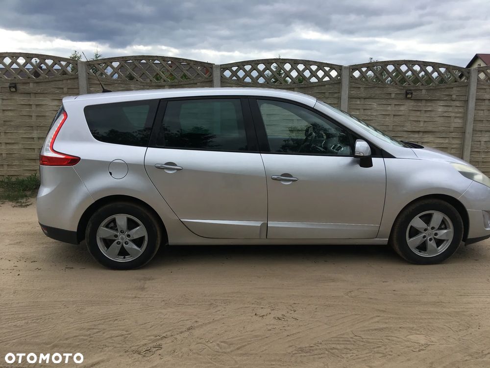 Renault Grand Scenic - 3