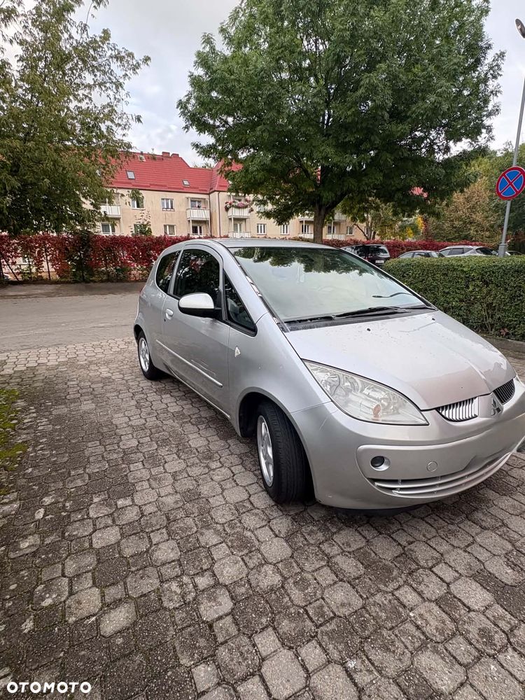 Mitsubishi Colt - 1