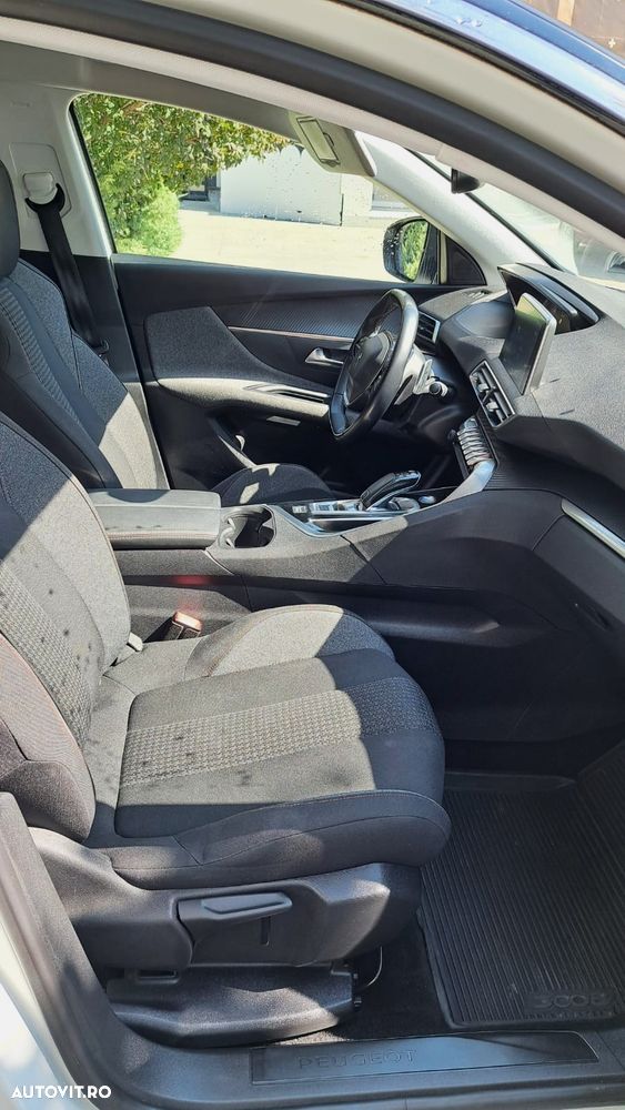 Peugeot 3008 1.6 PureTech Turbo S&S EAT8 Active - 9