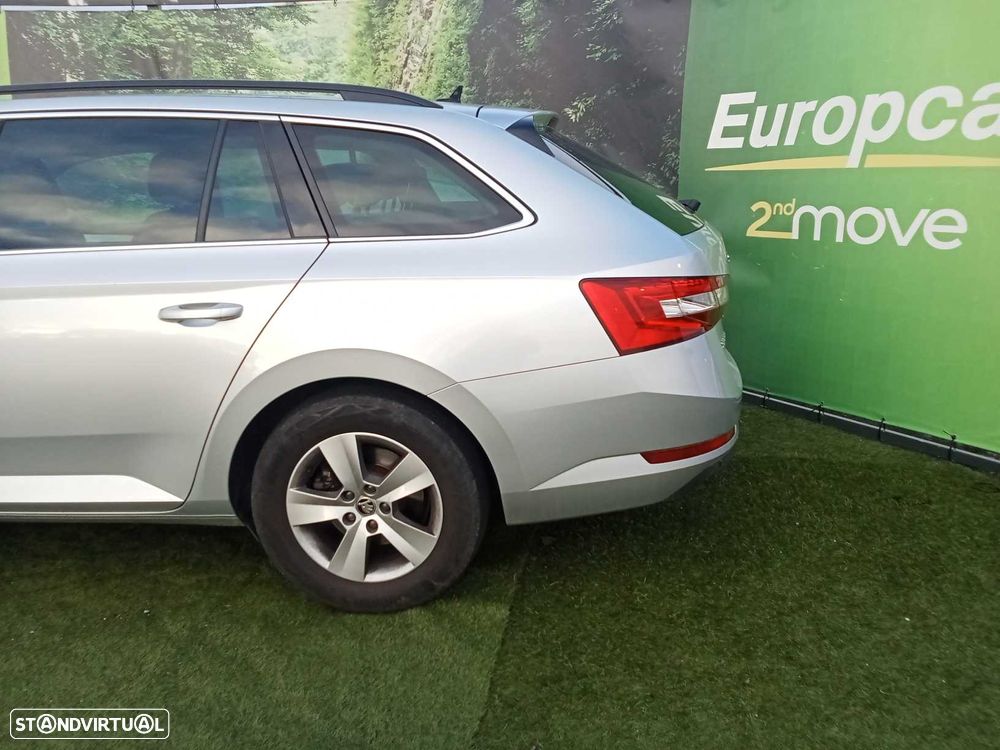 Skoda Superb Break 2.0 TDI Ambition DSG - 5