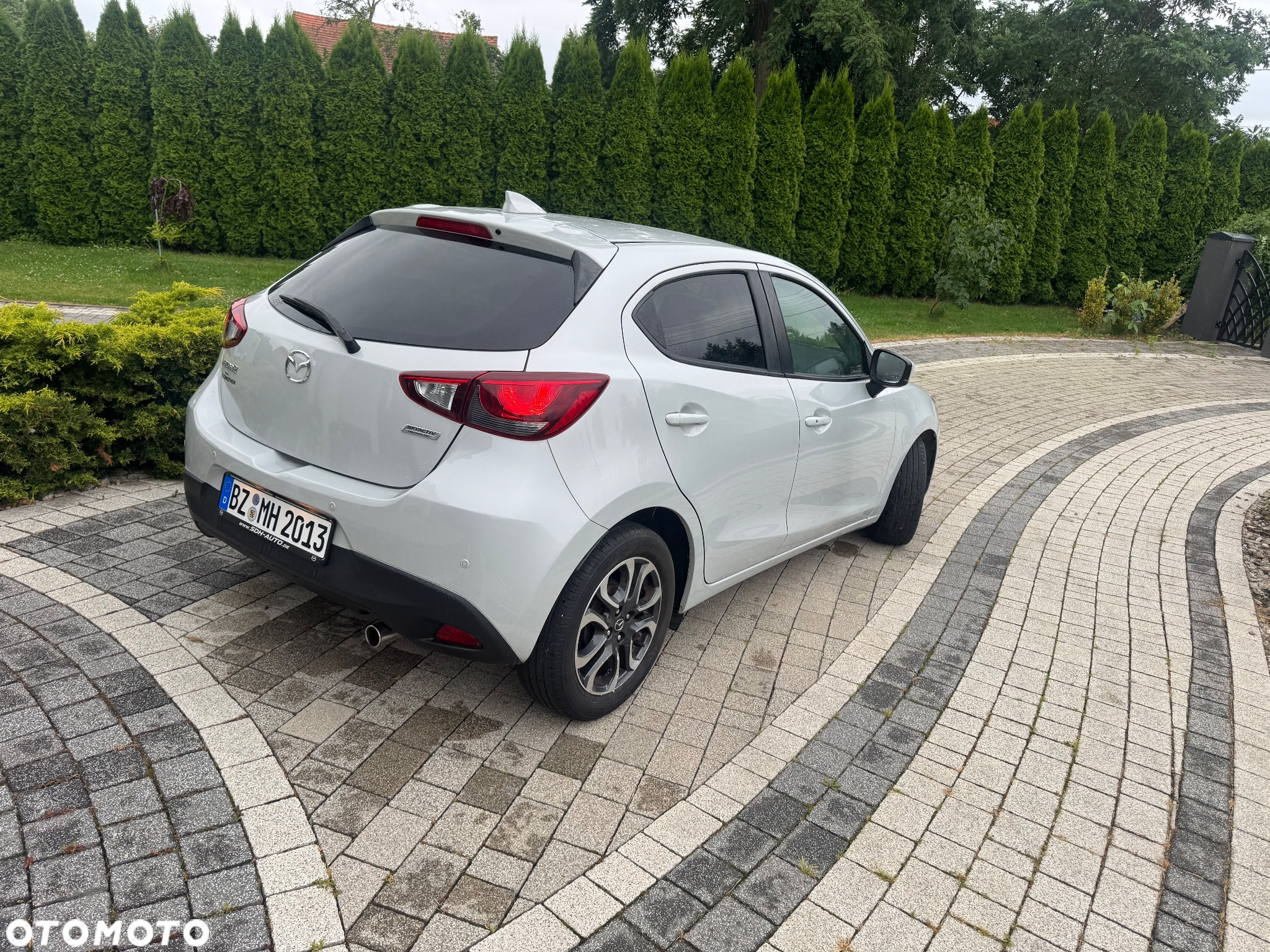 Mazda 2 SKYACTIV-G 90 Homura - 6