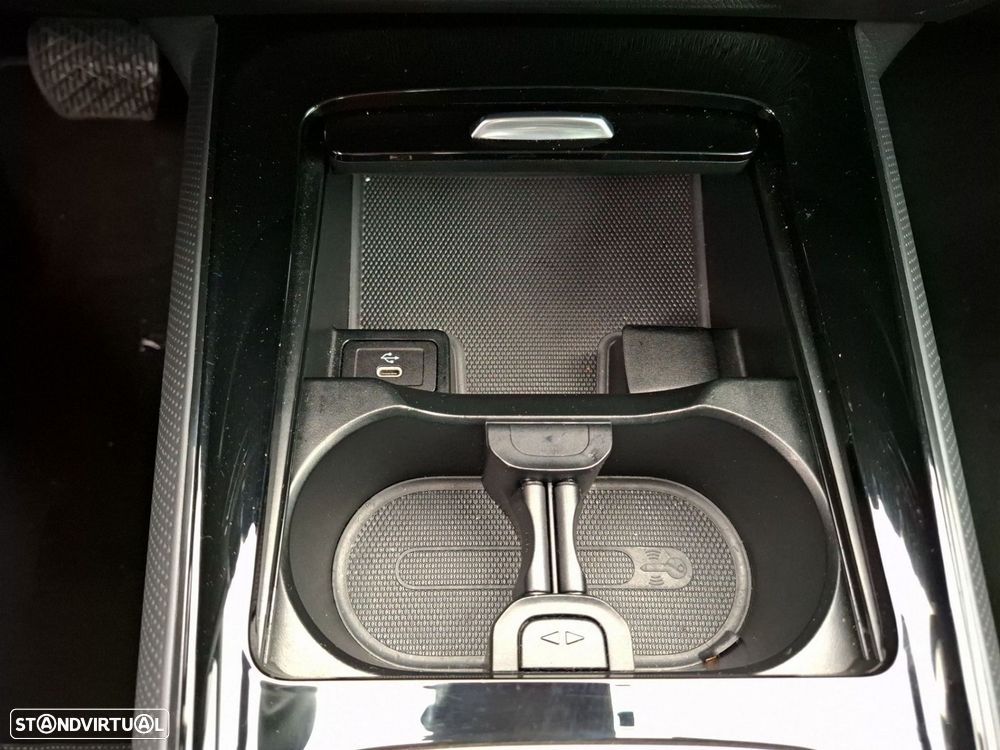 Mercedes-Benz GLA 250 e - 20