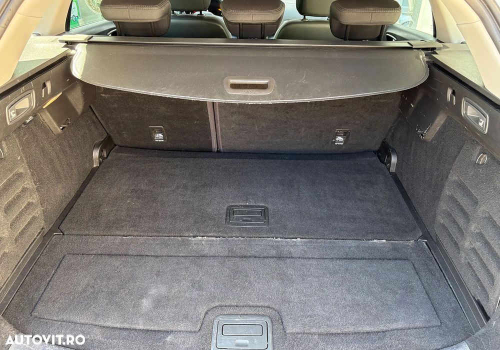 Renault Megane BLUE dCi 115 Techno - 15