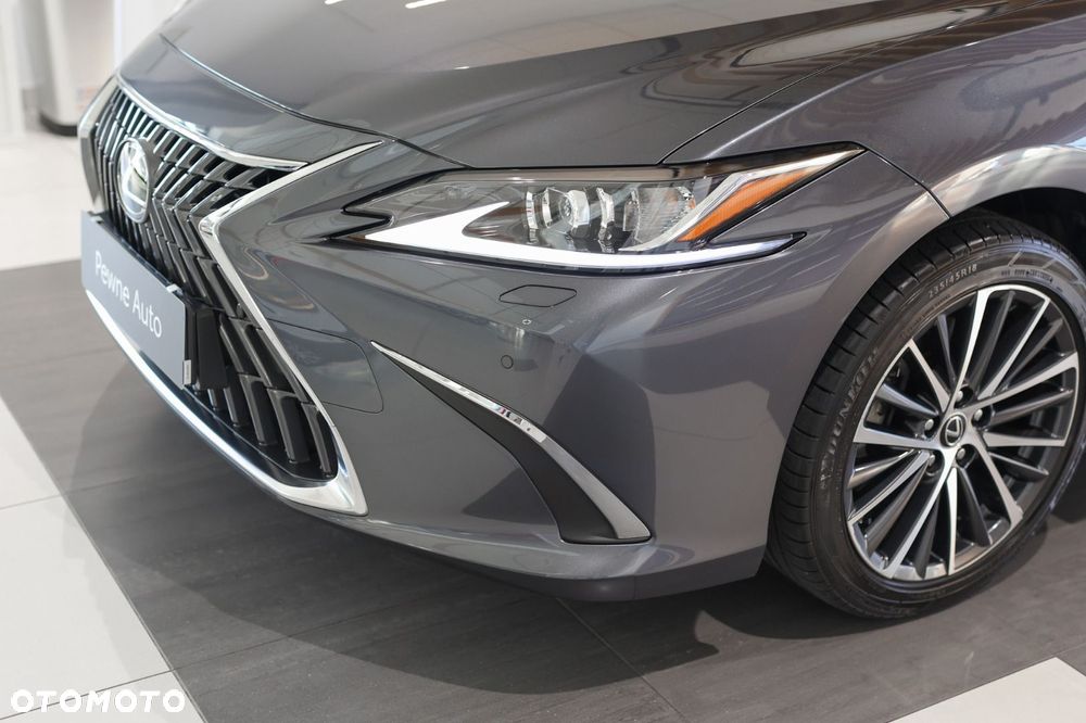 Lexus ES - 26