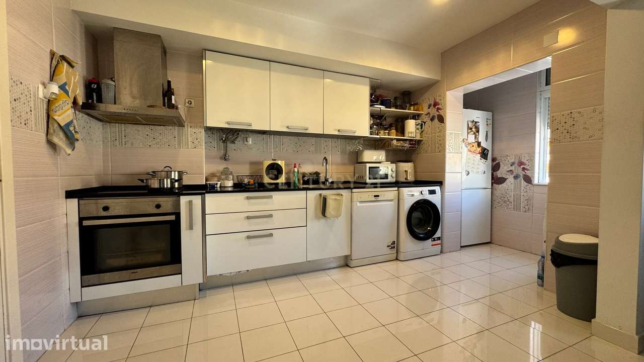 Acolhedor apartamento T3 em Setúbal, zona ideal para viver - Grande imagem: 4/21