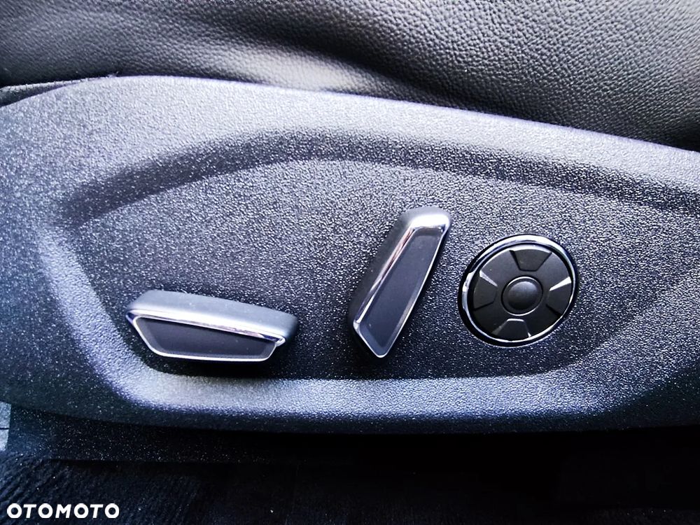 Ford Mondeo 2.0 TDCi PowerShift-Aut Allrad Titanium - 16